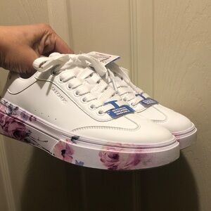 Skechers
Machine washable